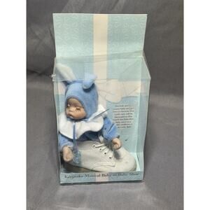 Vintage 6.5” Musical Baby In Shoe “Hush Little Baby” Stephen’s Enterprises Boy